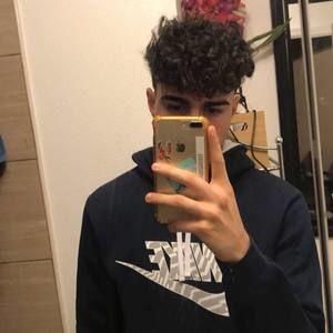 Meet your Posher, Anthony